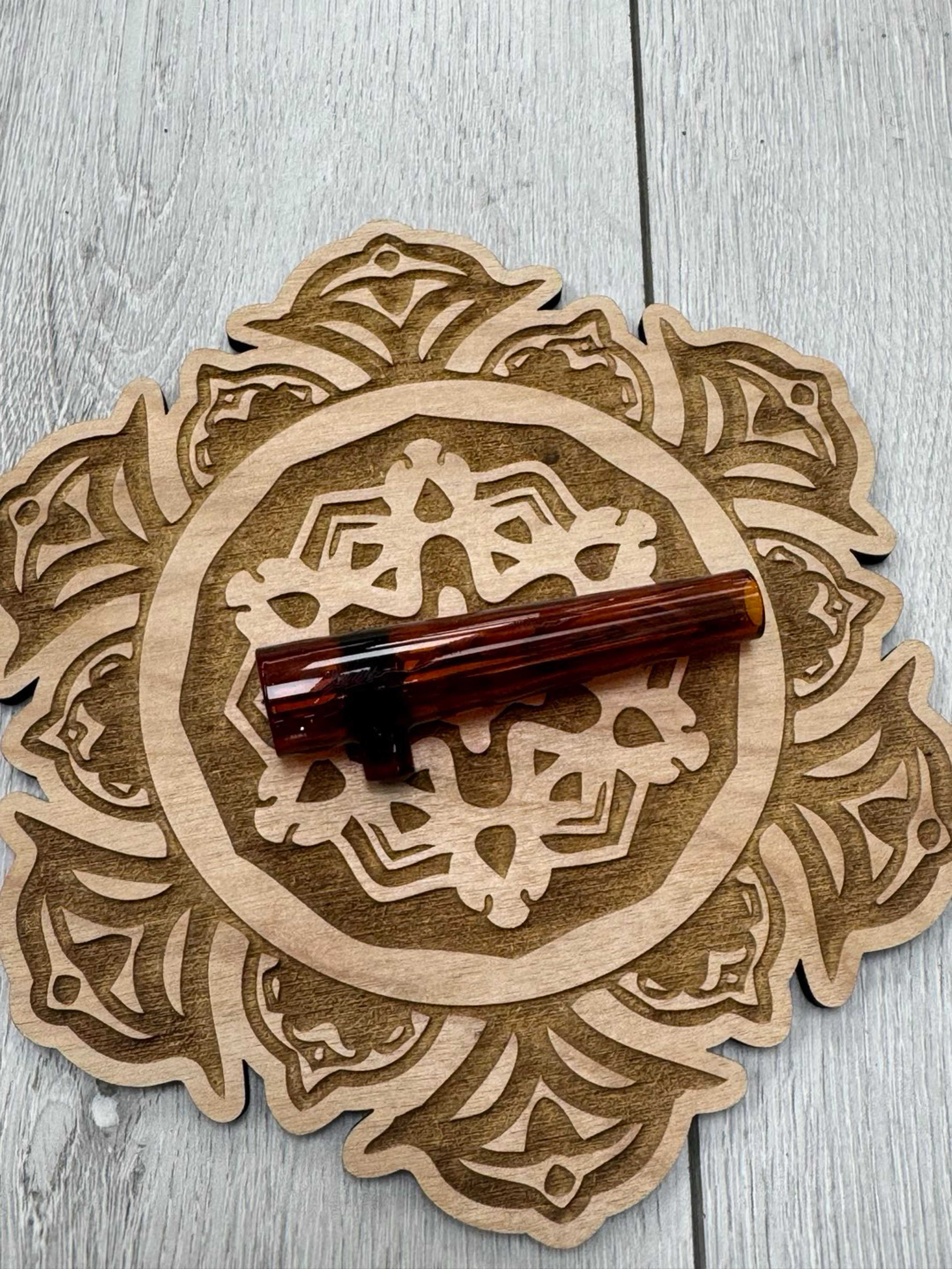 Preview pic of Mj arsenal chillum amber