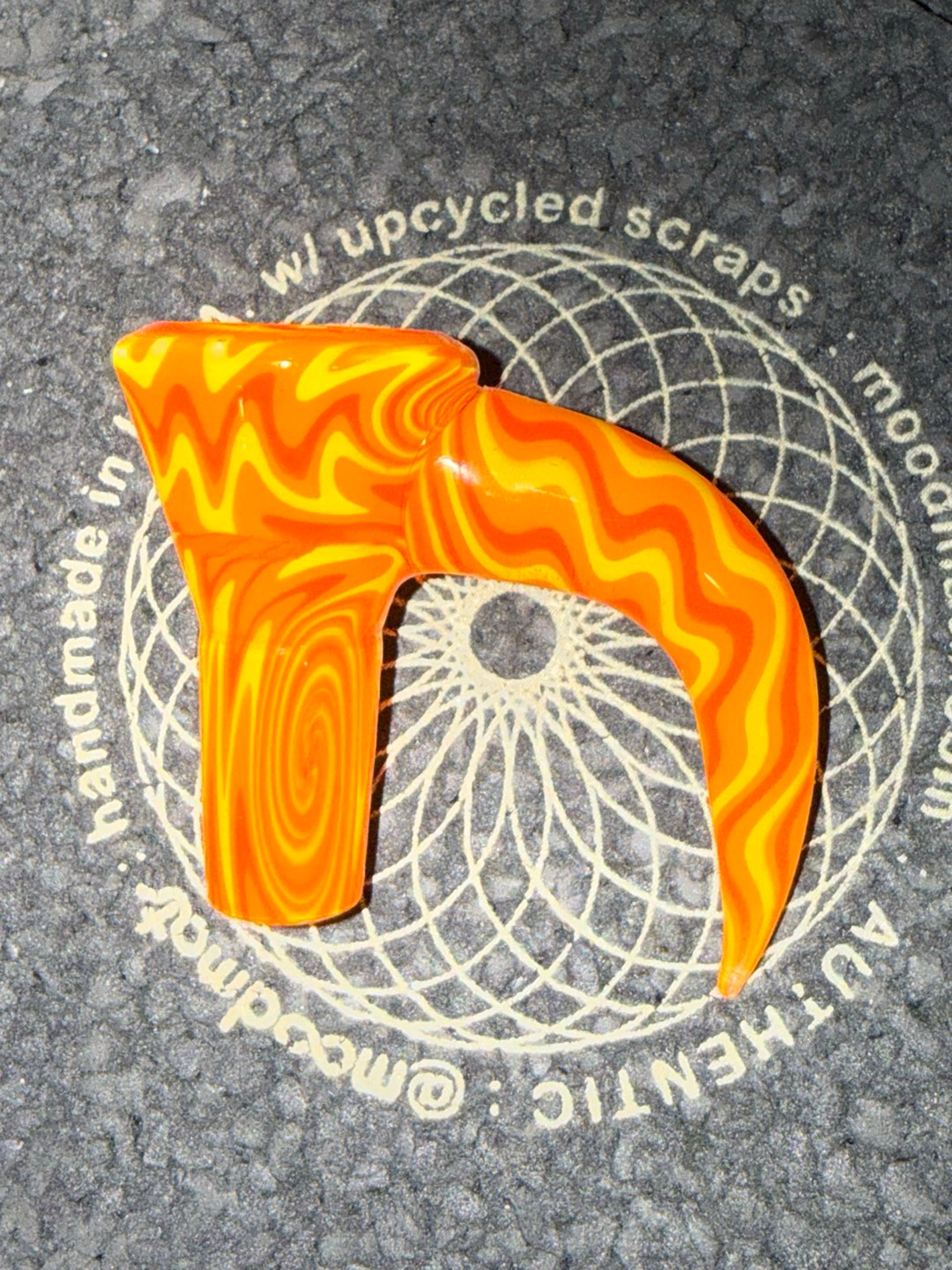 Fully worked SleepyZ glass image 0