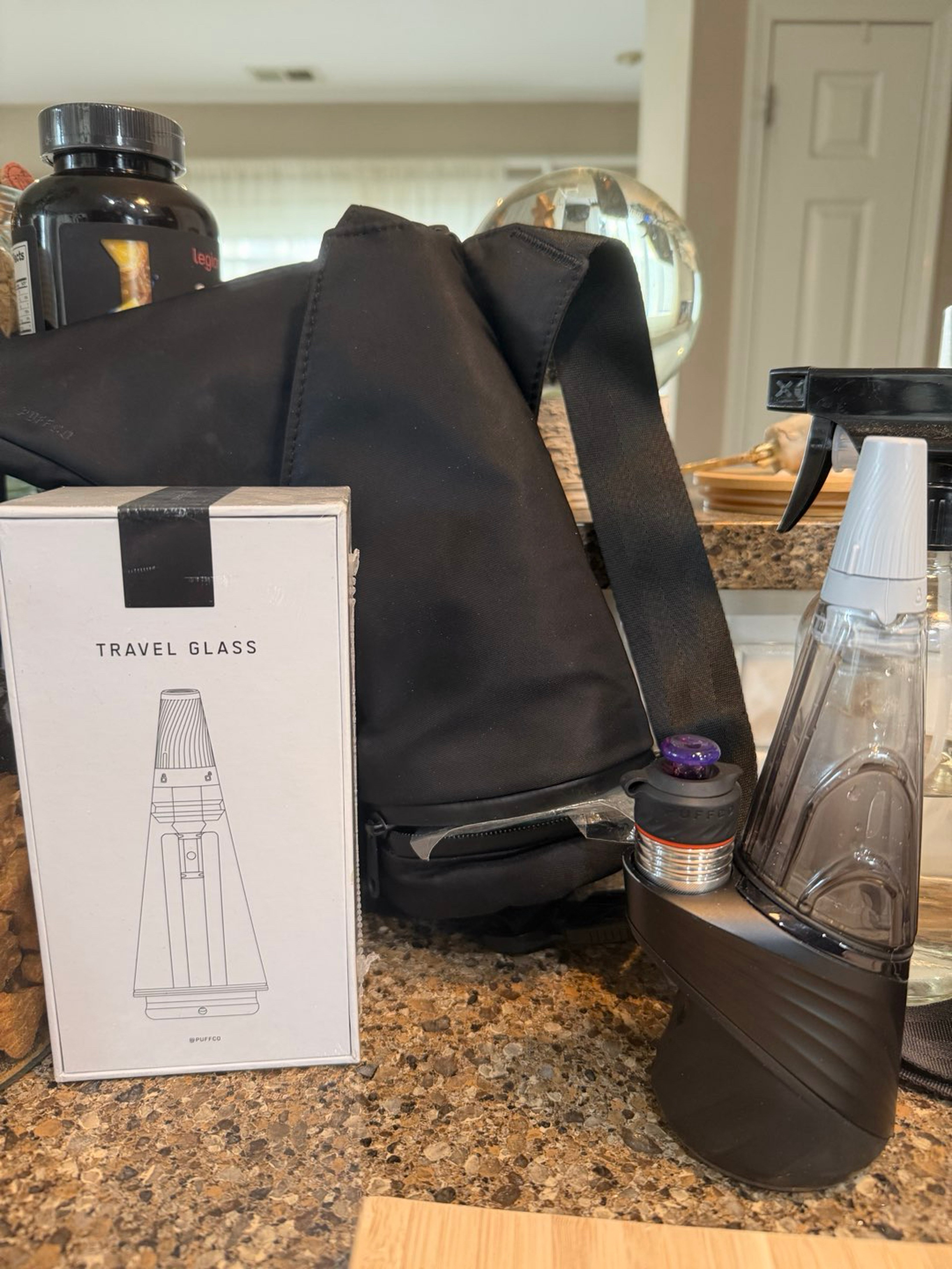 BRAND NEW TRAVEL GLASS never used& Peak Pro traveler bag v image 0