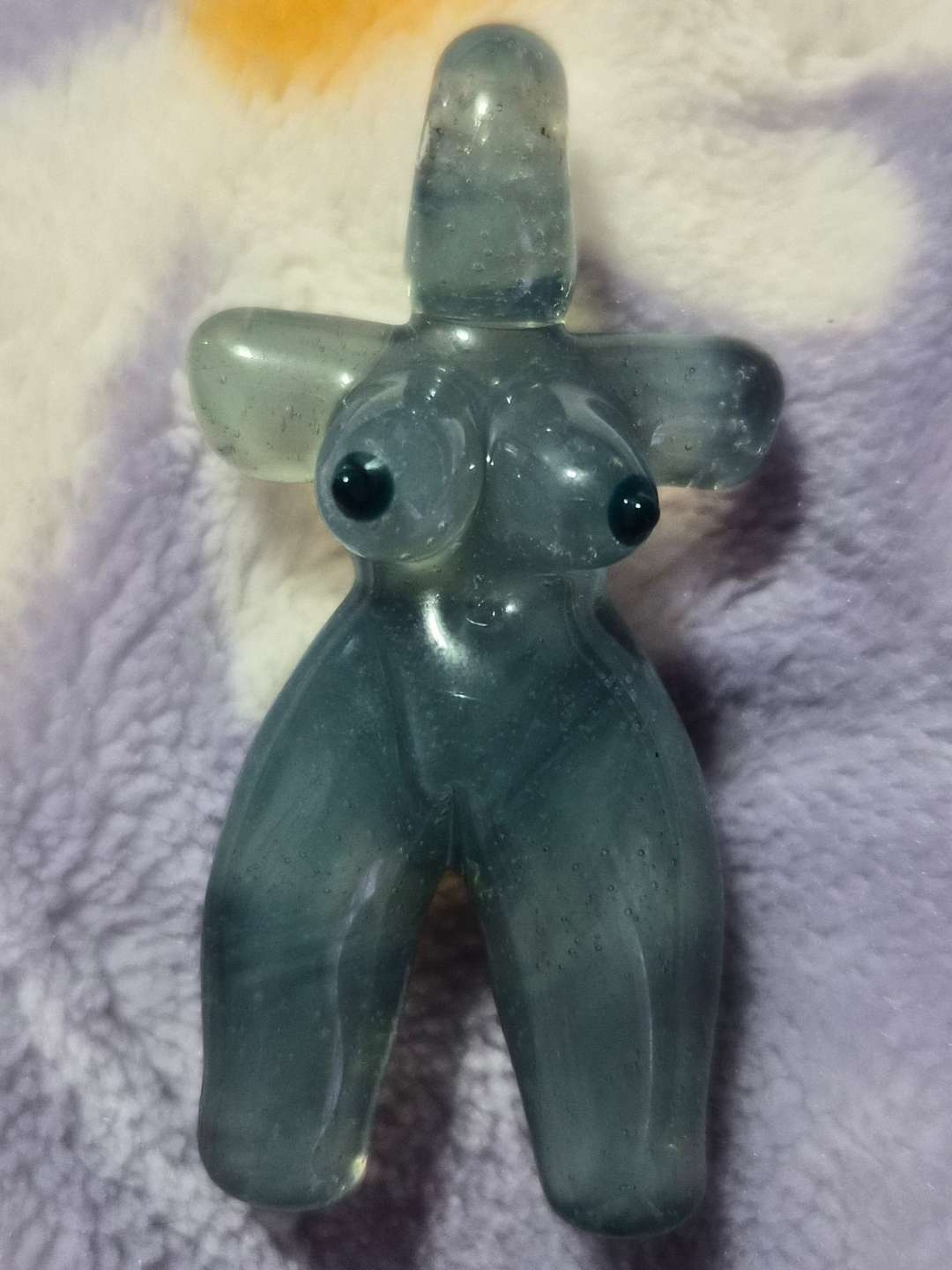 Preview pic of Thick Babe Pendant