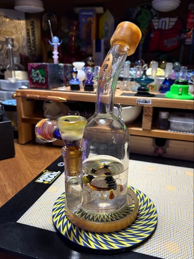 Preview pic of *MINT* OG Apollo Honey Bee Tube - 🍯 Honey Drip Shower Head with 🐝’s Perched on Center Honeycomb  Marble