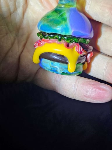 Preview pic of The electric love burg