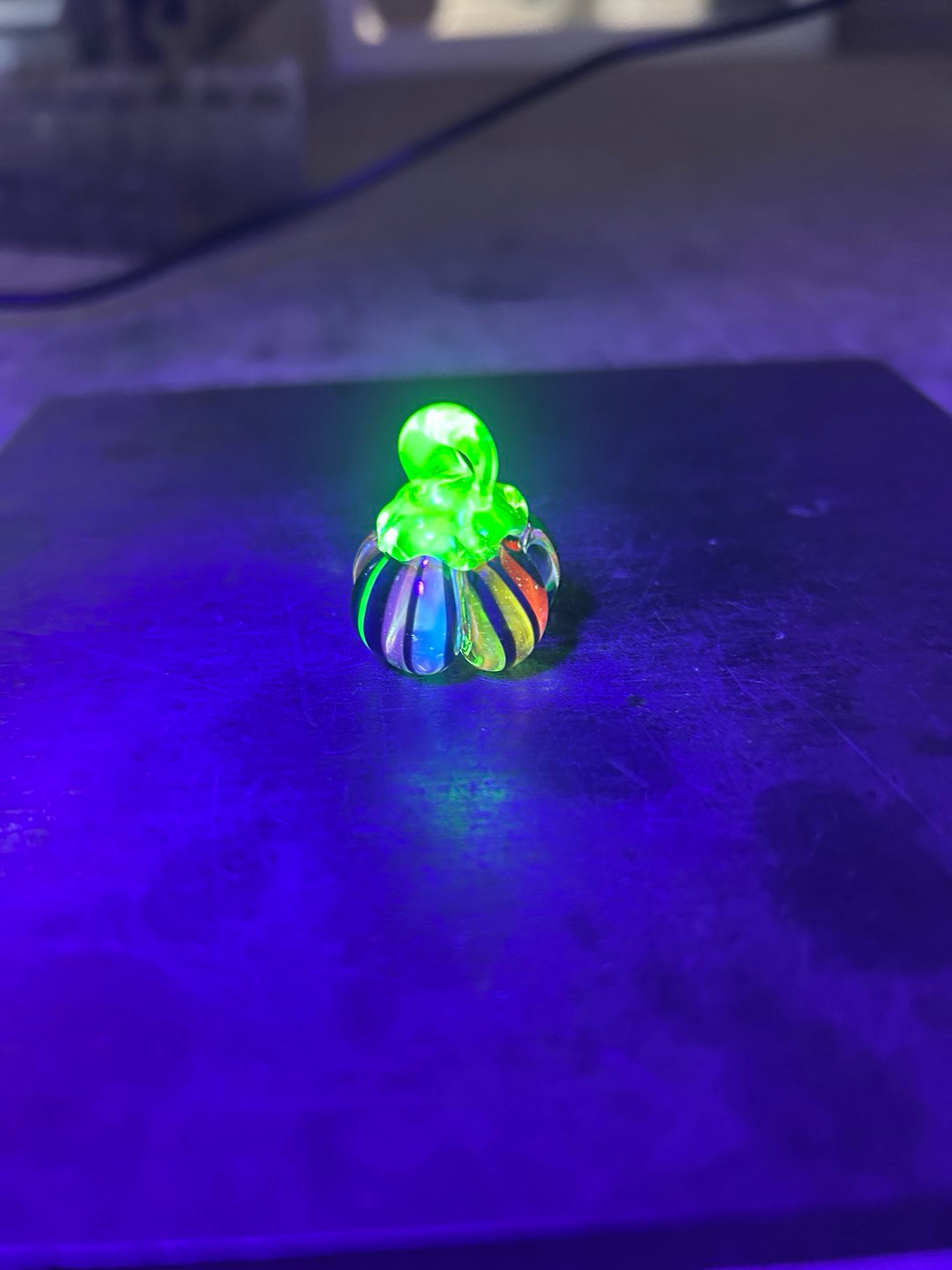 Preview pic of UV rainbow pumpkin pendant