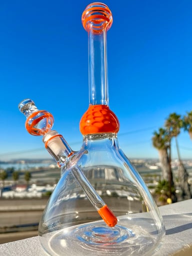 Preview pic of Big Orange Bong