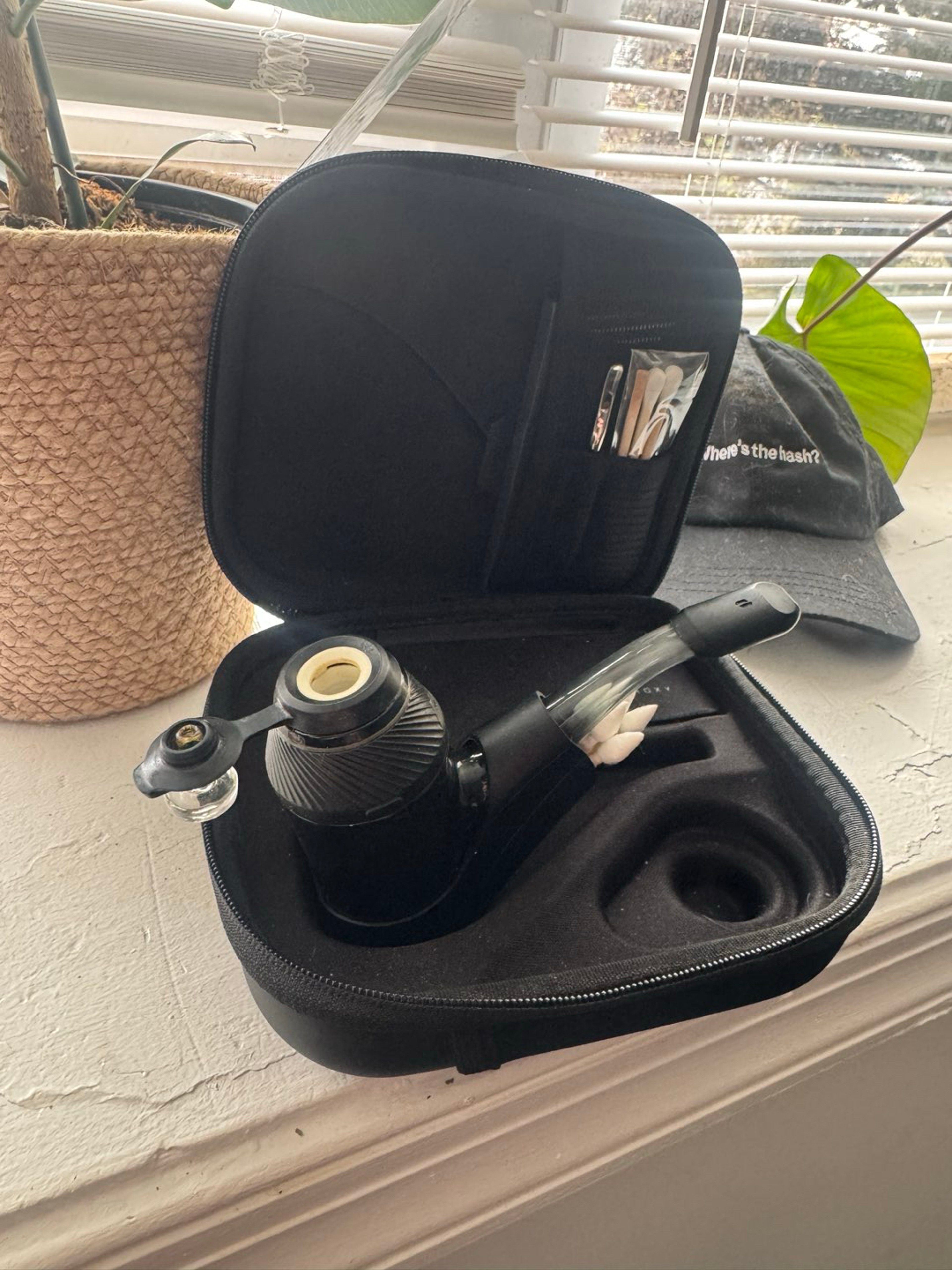 Preview pic of OG Puffco Proxy W/ Travel Accessories