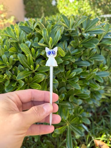 Preview pic of White kitty Dab Tool