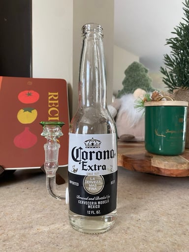 Preview pic of Corona Bottle Bong