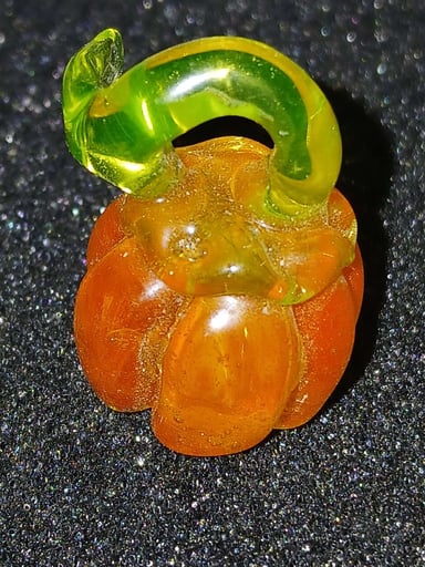 Preview pic of Pumpkin Pendant