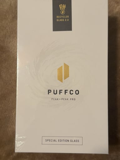 Preview pic of puffco ryan fitt 2.0 top