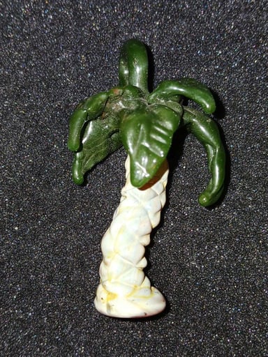 Preview pic of Palm Tree Pendant