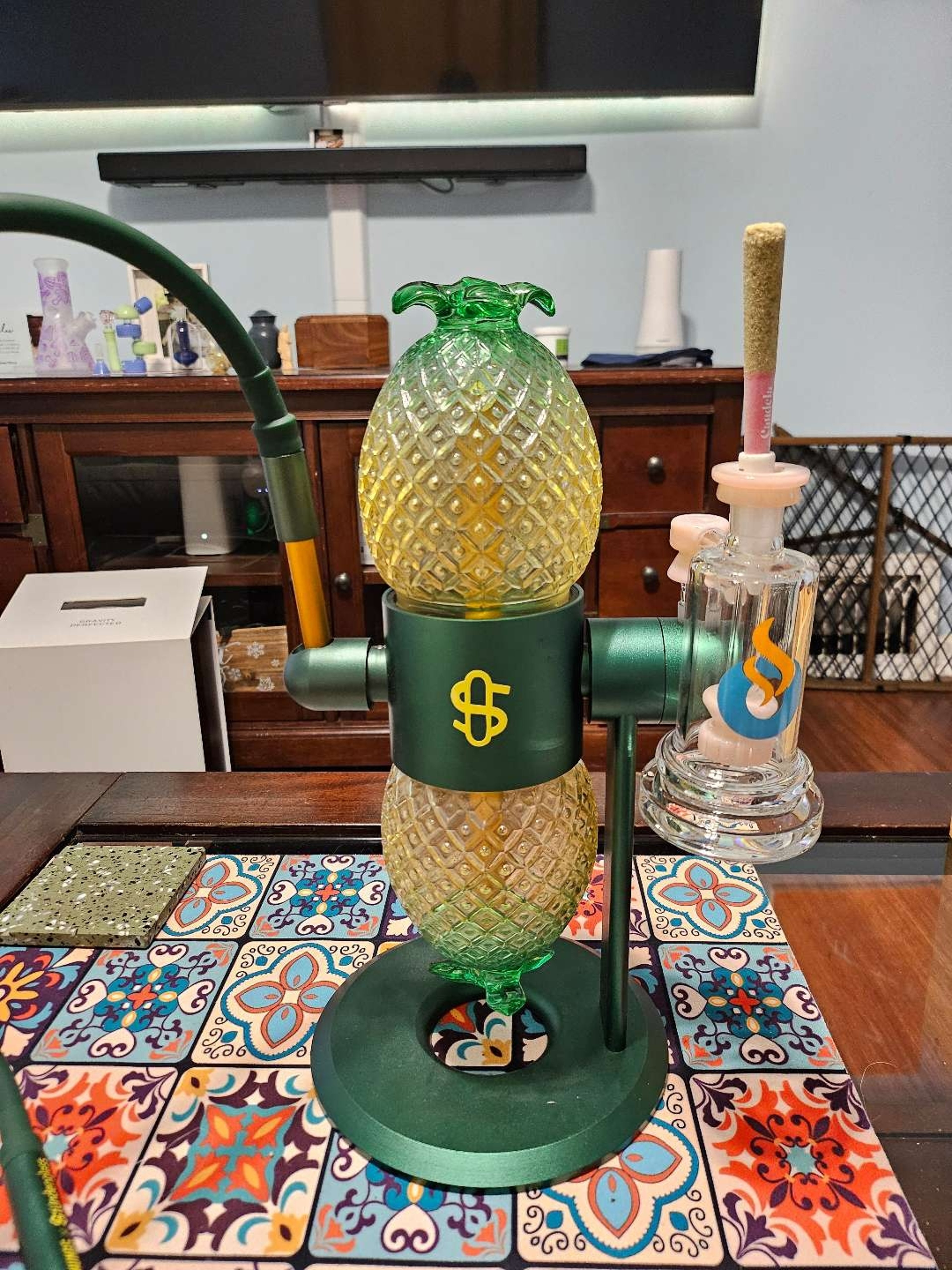 Pineapple Studenglass image 0