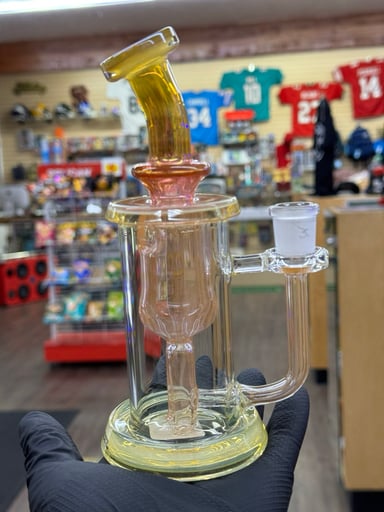 Preview pic of @leisureglass Fumed Incycler available and looking for a forever home 🏠