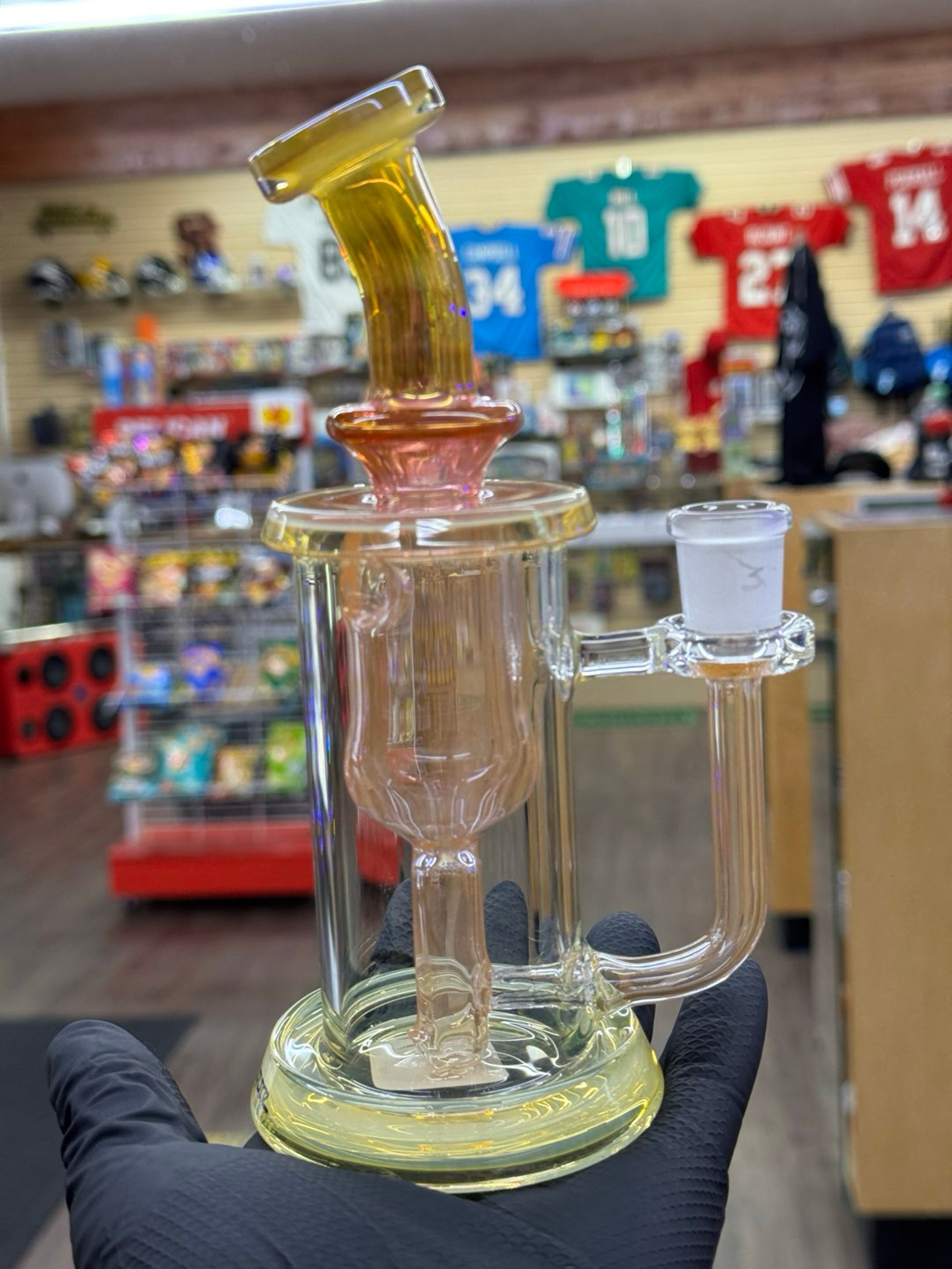 Preview pic of @leisureglass Fumed Incycler available and looking for a forever home 🏠