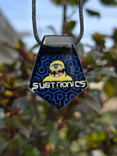Preview pic of Subtronics Layered Glow Pendant