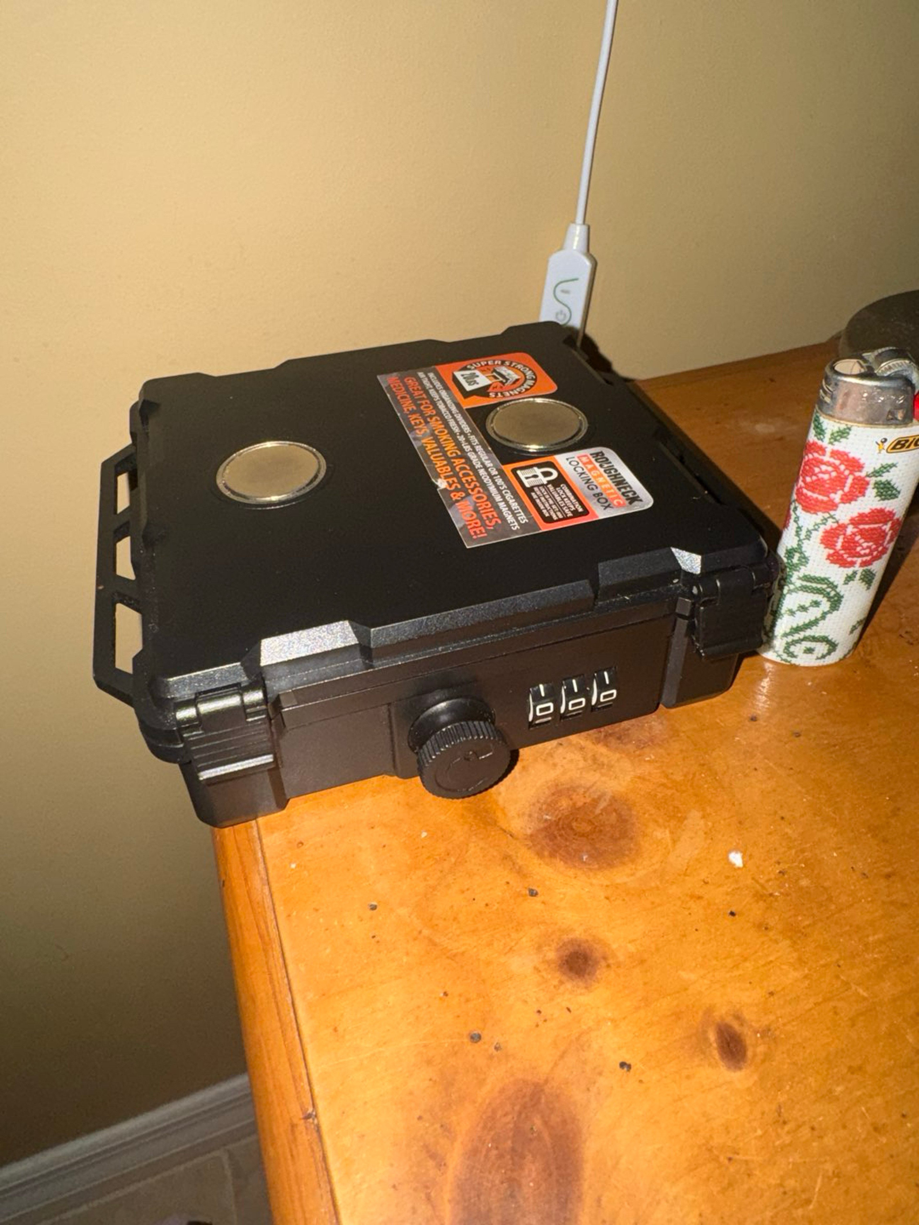 Preview pic of Magnetic locking stash box like new condition (lighter not included; size comparison only)