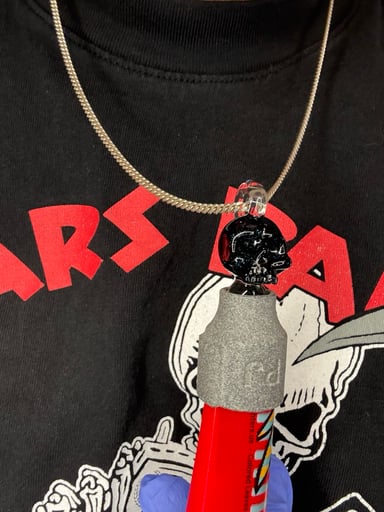 Preview pic of Dematteoart skull lighter pendy