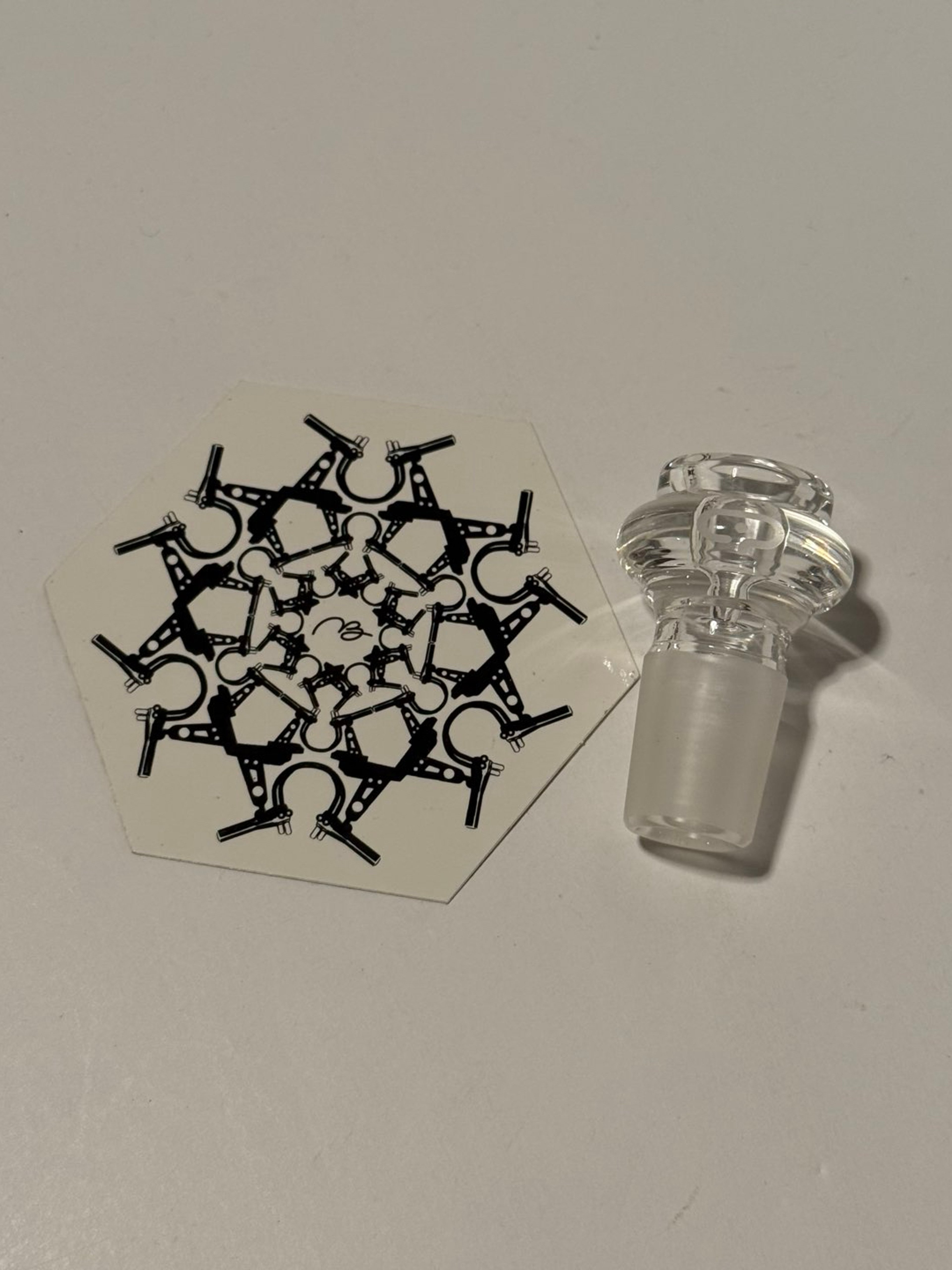 Preview pic of Mobius Glass 18mm OG Single Hole Slide