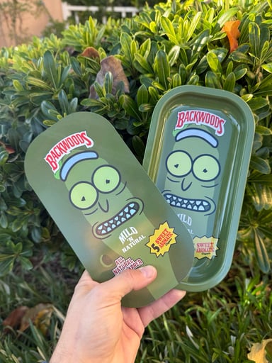 Preview pic of Pickle Rick Magnetic Rolling Tray