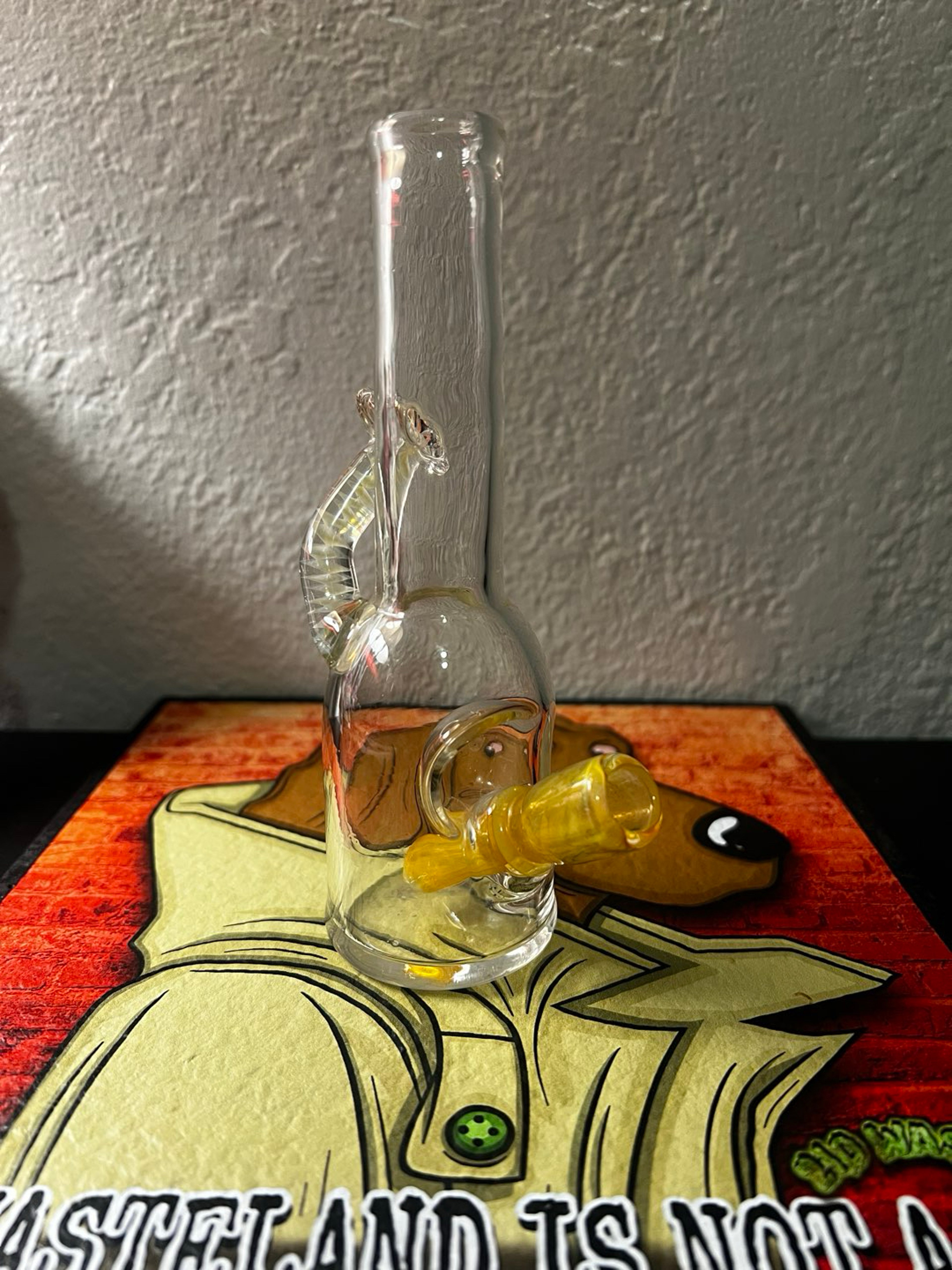 Preview pic of G may glass bottle rig