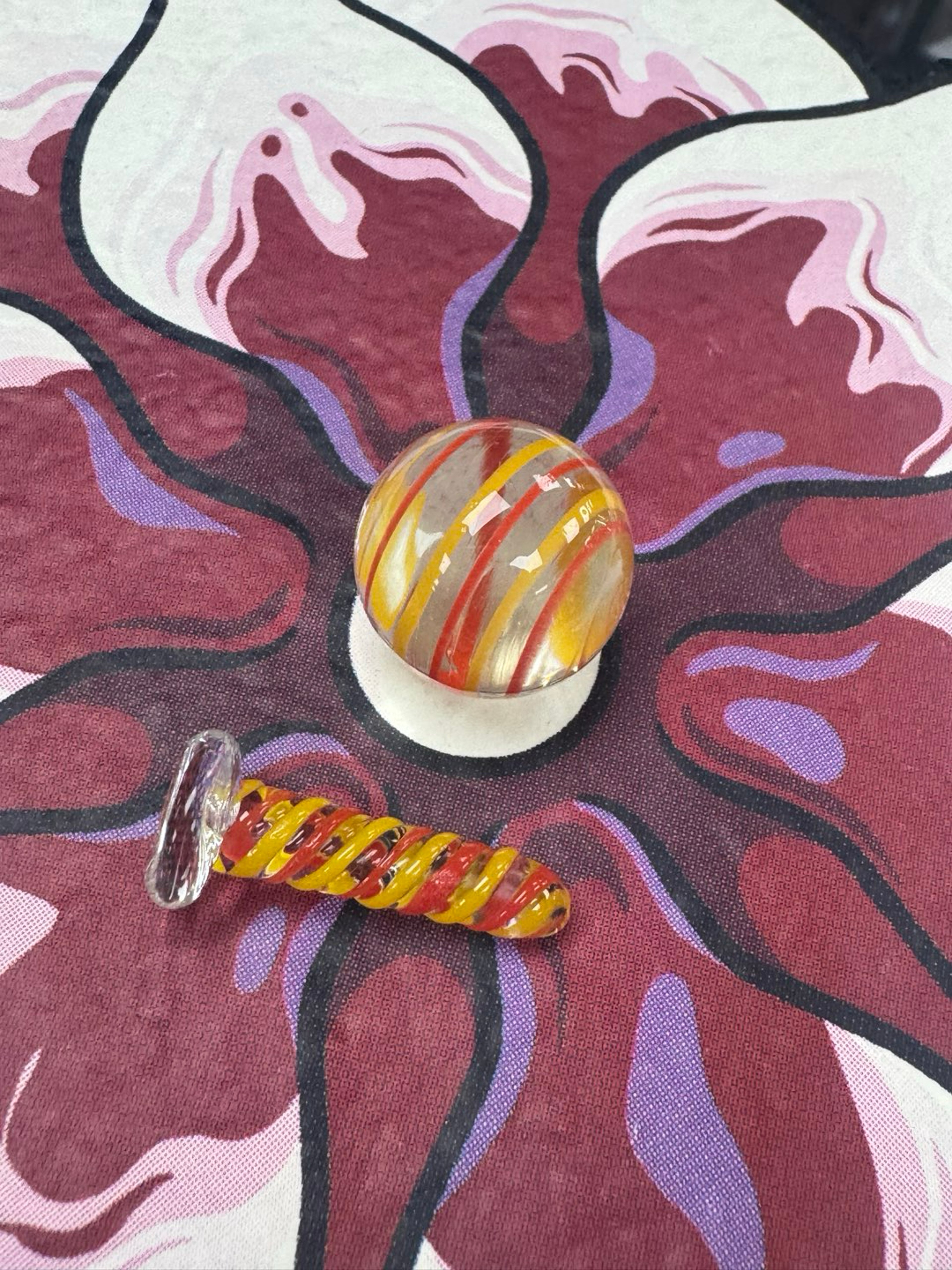 Preview pic of Tiki quartz screw set yellow red