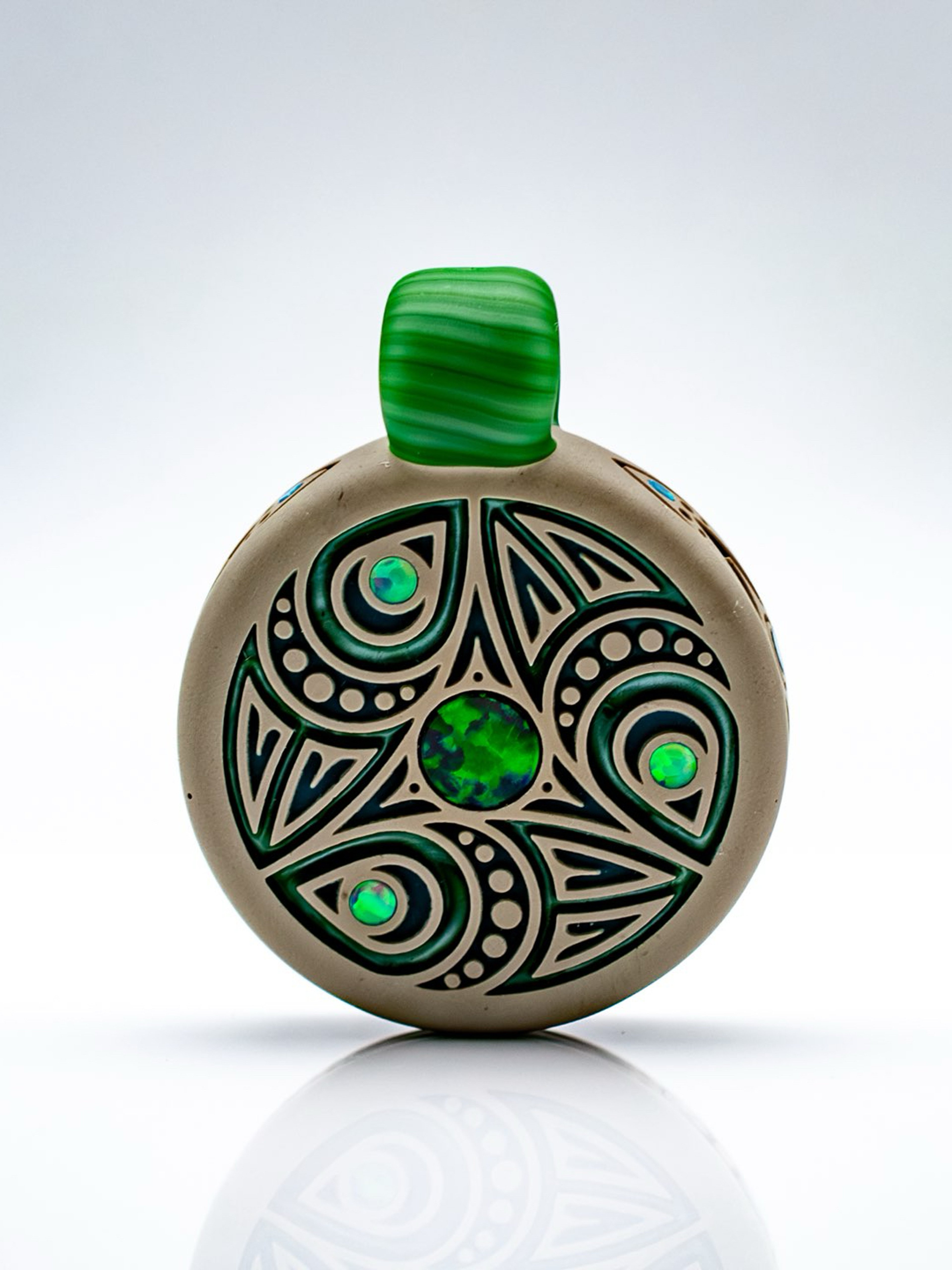 Preview pic of Glass Maze 2025 Emerald Labyrinth Pendant