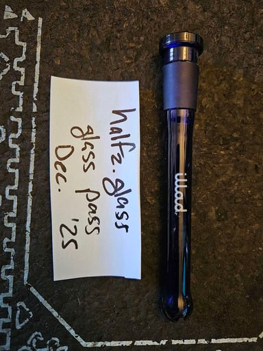 Preview pic of Illadelph 14/18mm blue mini downstem - blemished logo