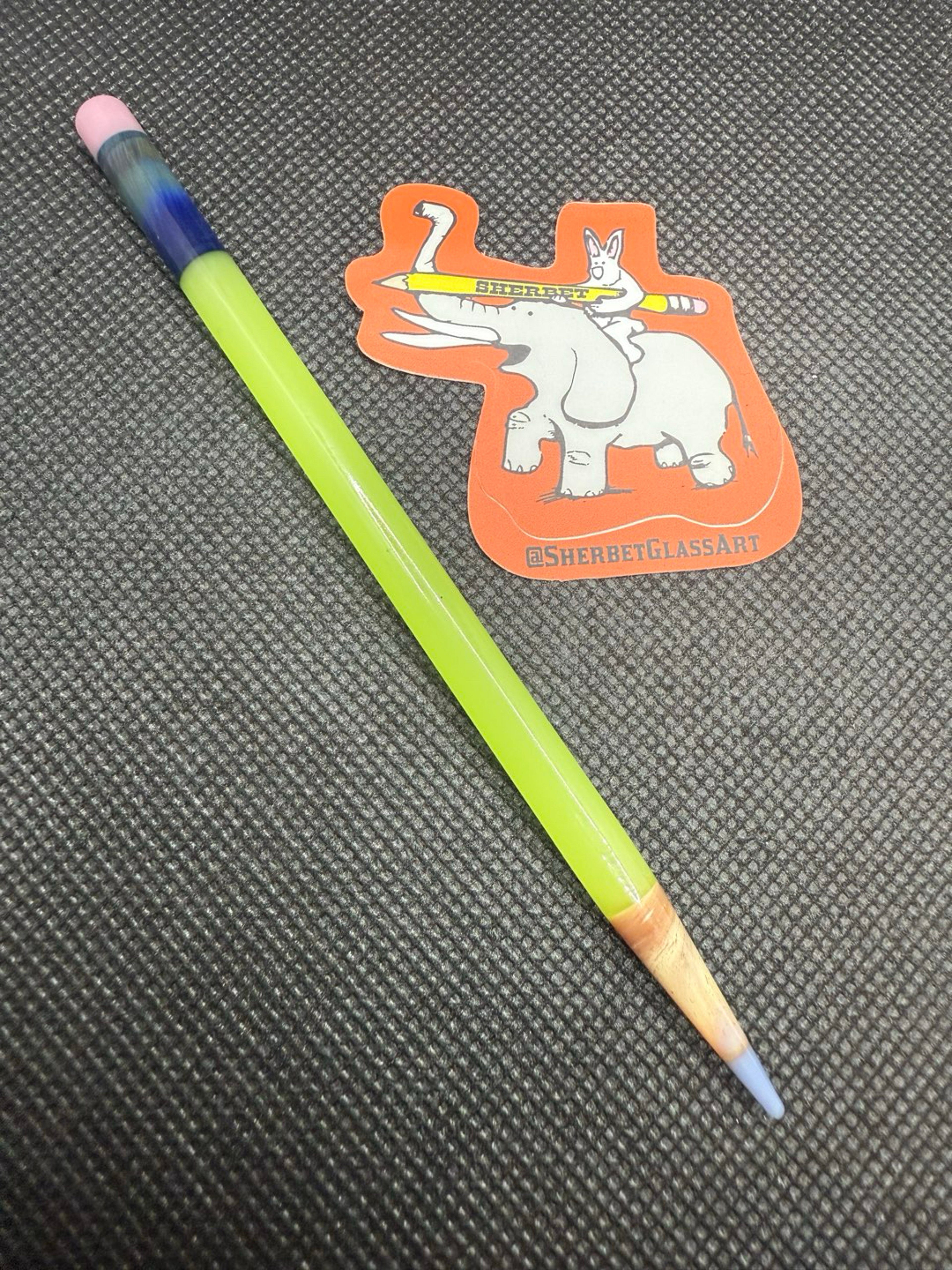 Preview pic of Antidote Pencil with skyline tip