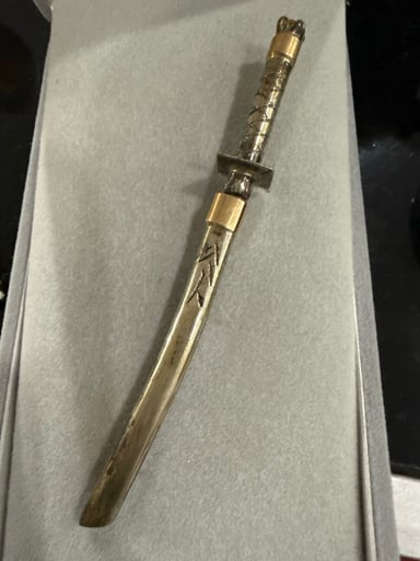 Preview pic of Gold accented custom daburai