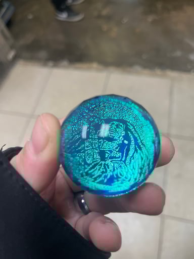 Preview pic of Dicro image flat sitting marble