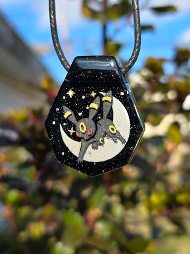 Preview pic of Umbreon Layered Glow Pendant UV