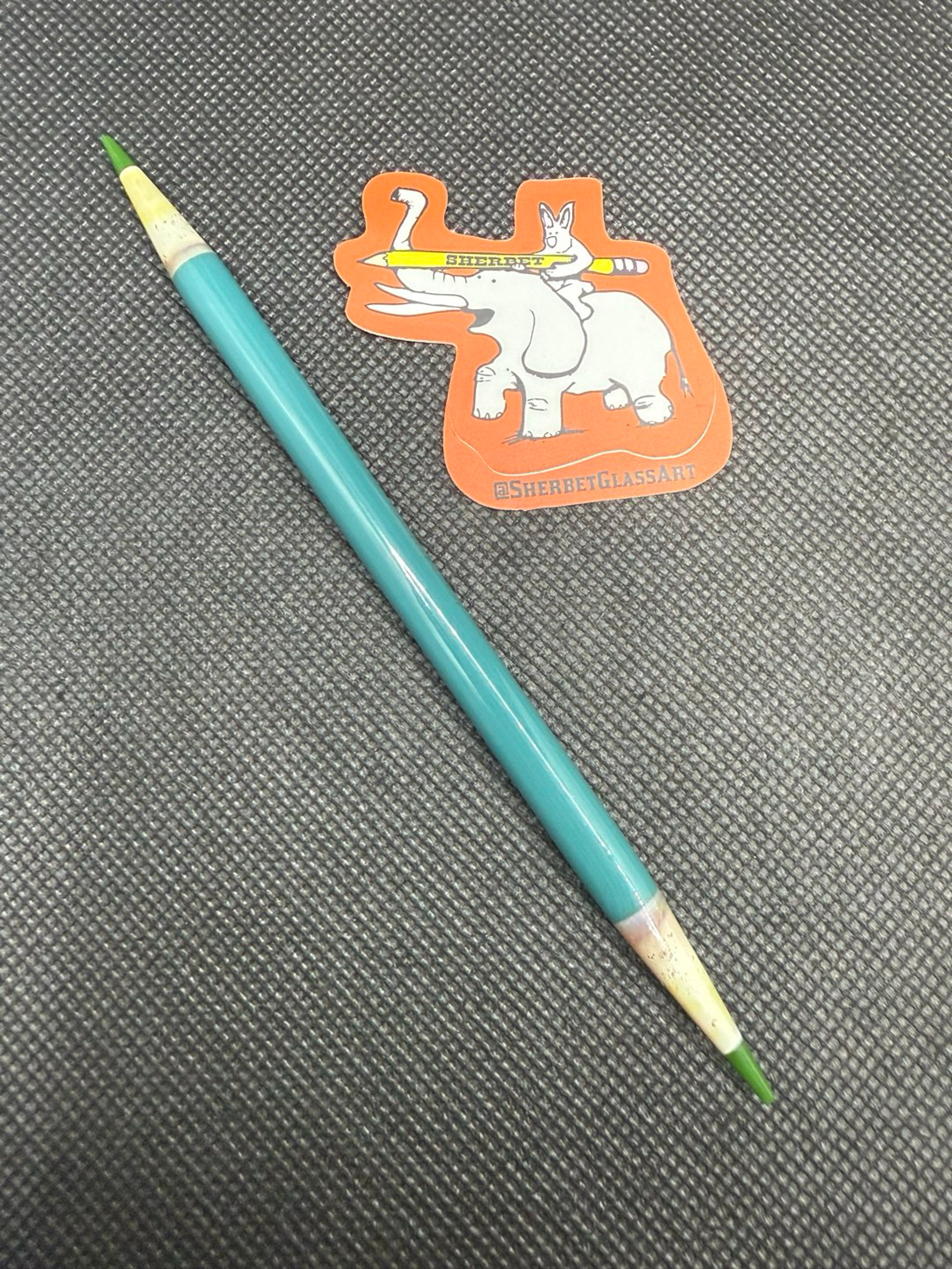 Preview pic of Aqua with dual shamrock tips