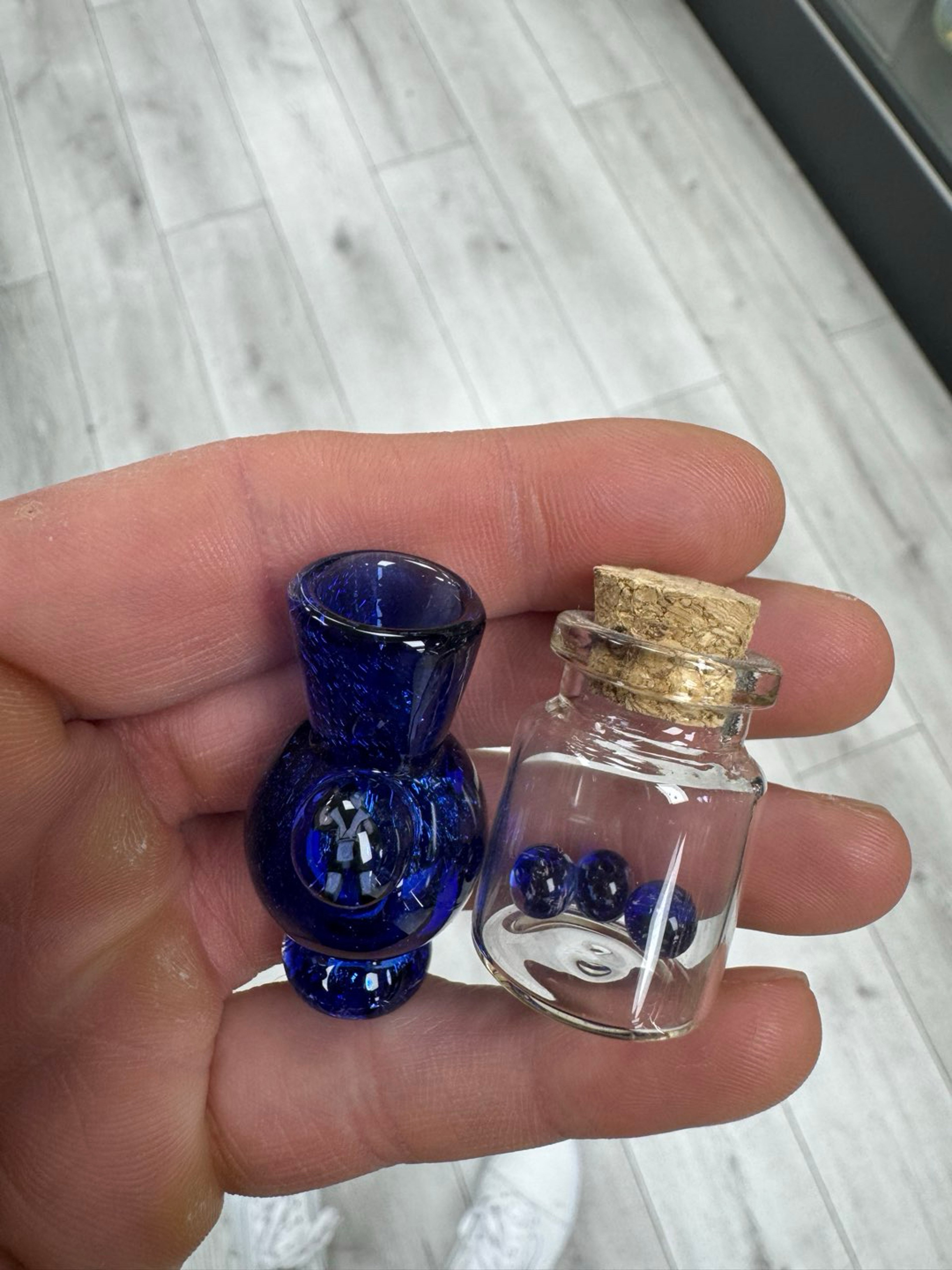 Preview pic of Mortal combat spinner cap with matchin pearls