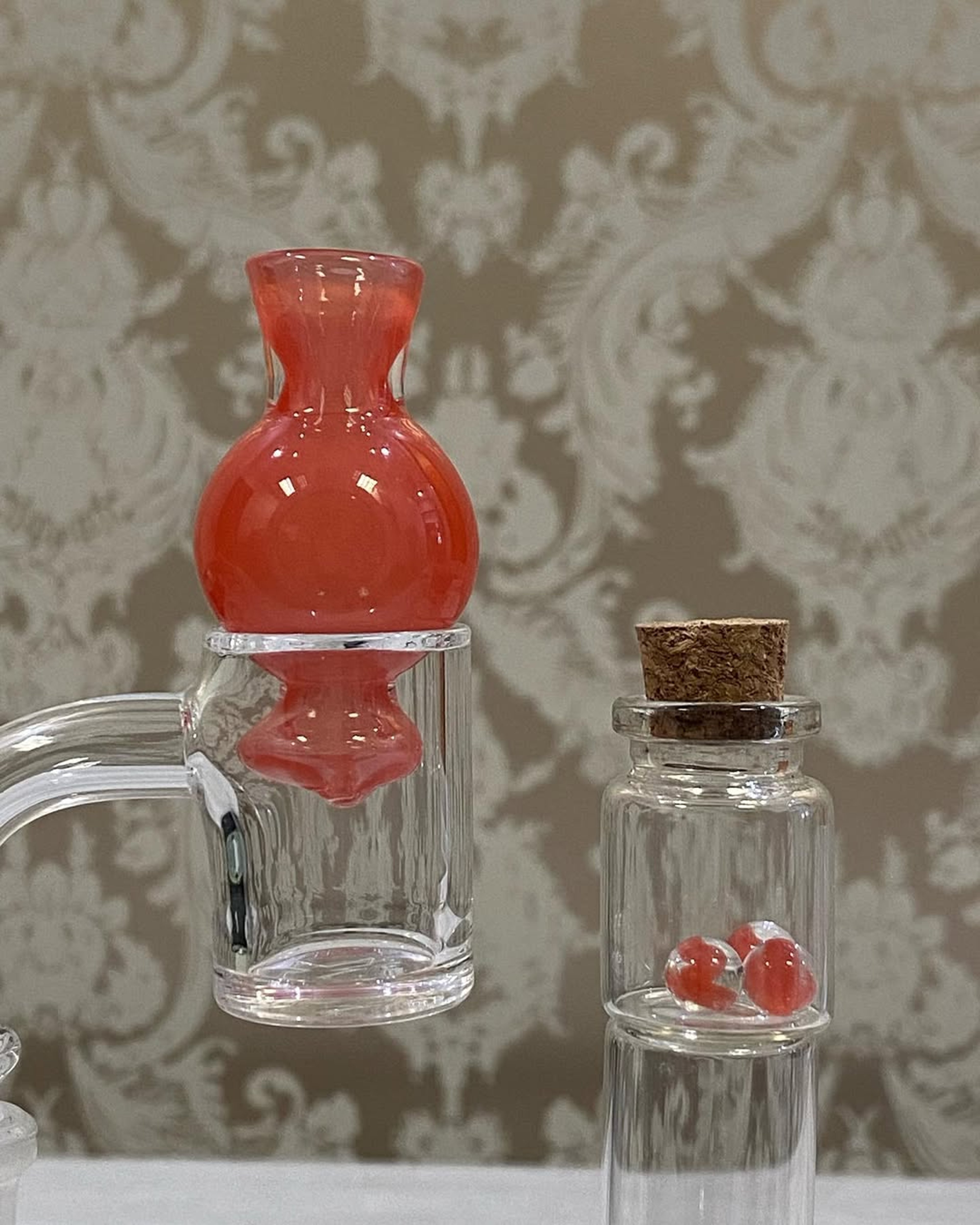 Preview pic of Spinner cap with 3 matching pearls orange