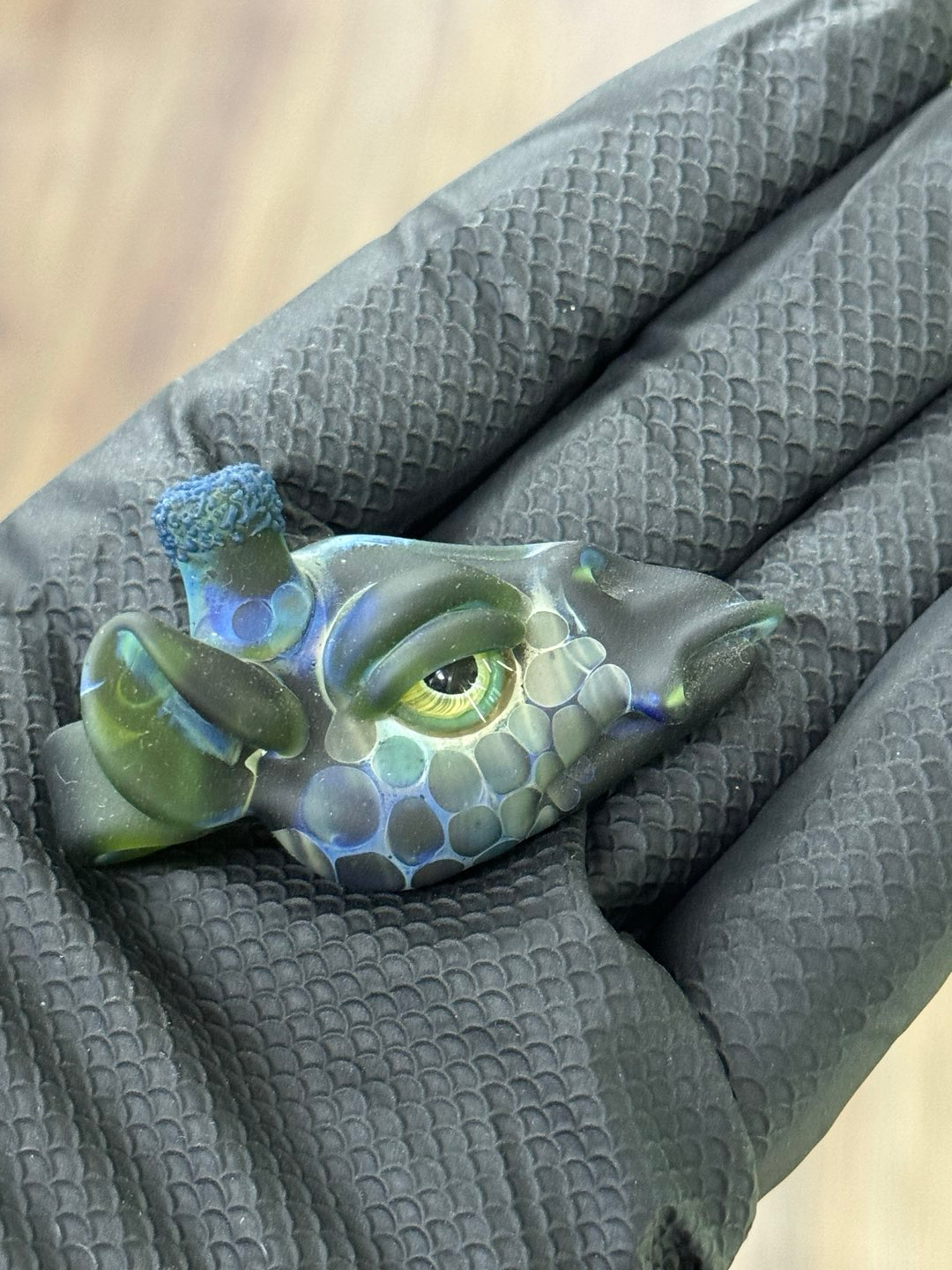 @robertsonglass Rare 🦒 Head pendant available image 0