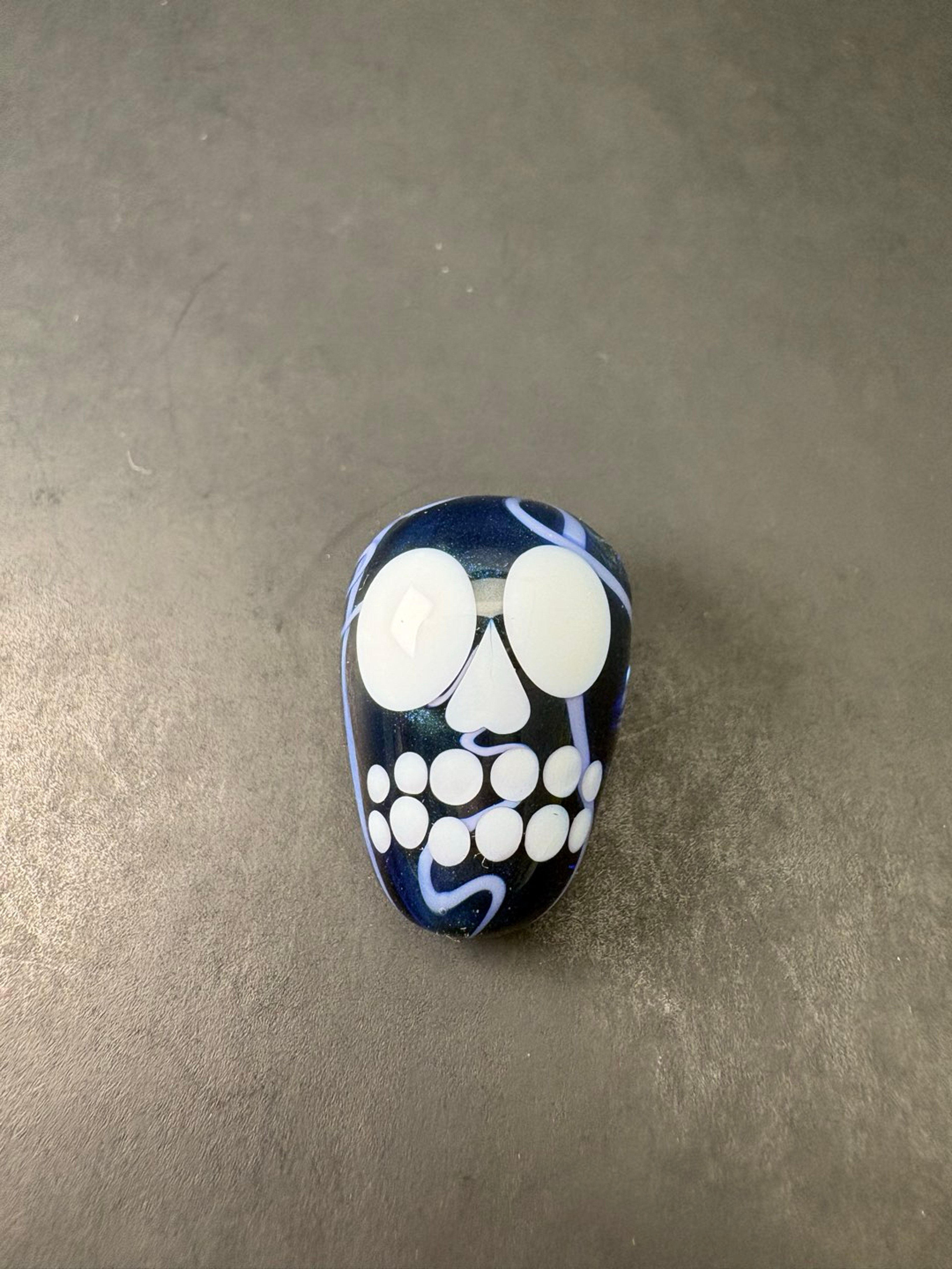 Preview pic of Gong Sugar Skull Pendant