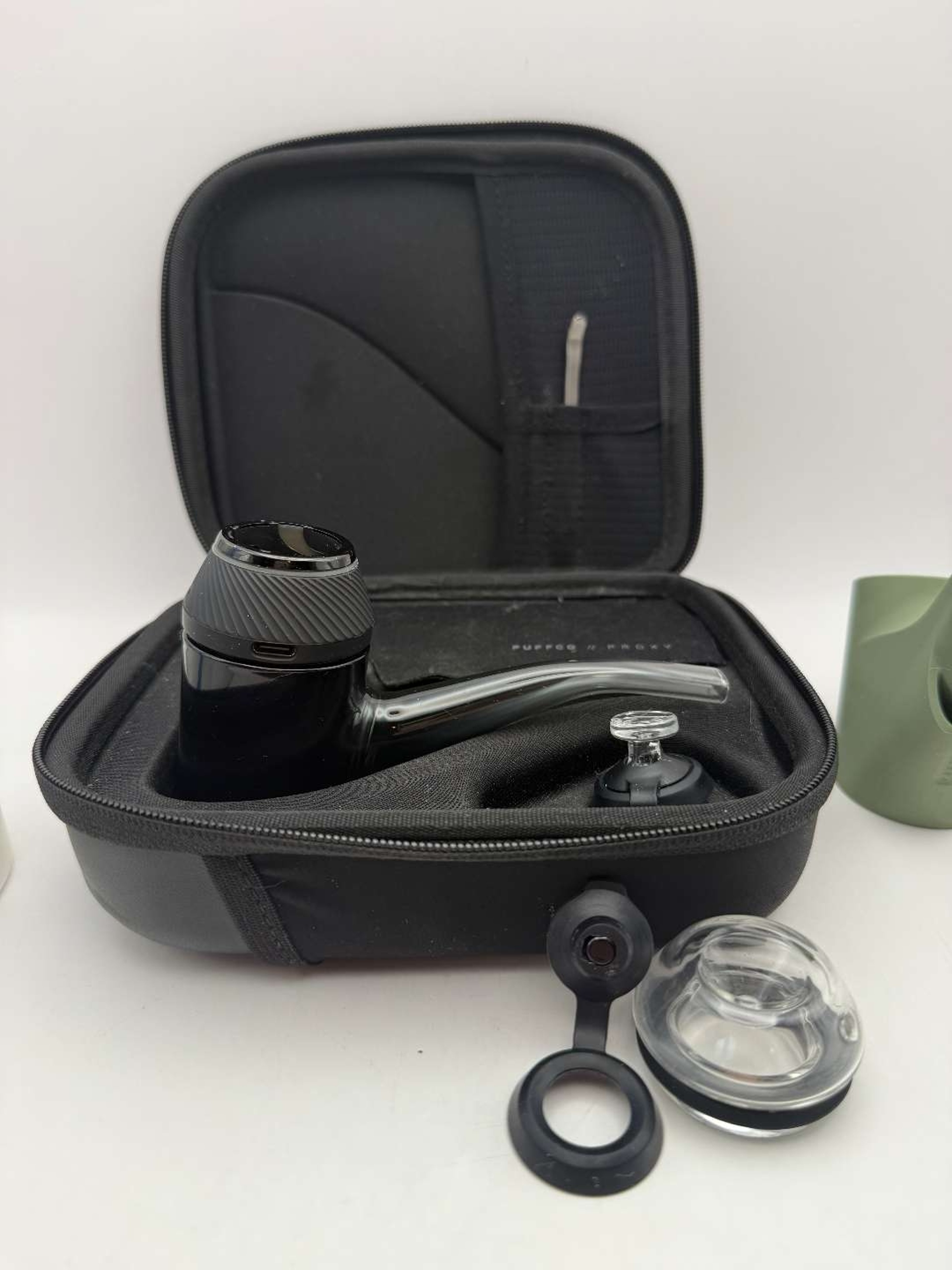 Black Puffco Proxy + Extras image 0