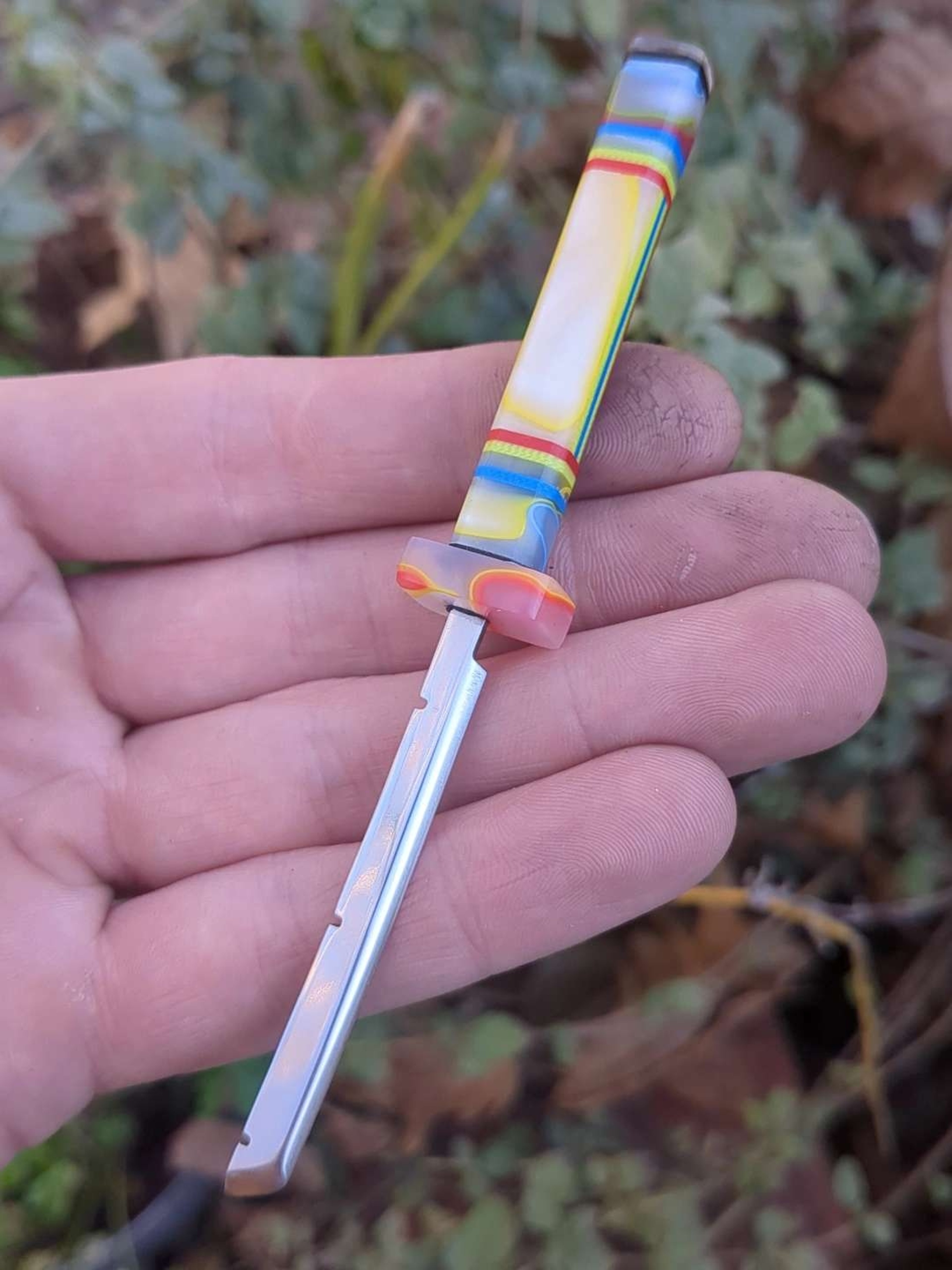 Preview pic of Slabslicer710 v3 Katana with natural abalone shell tie dye