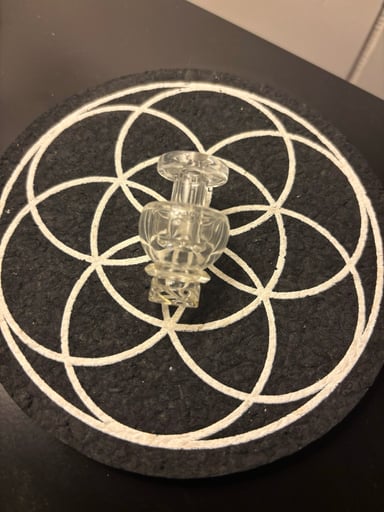 Preview pic of Quave bisection clear carb cap