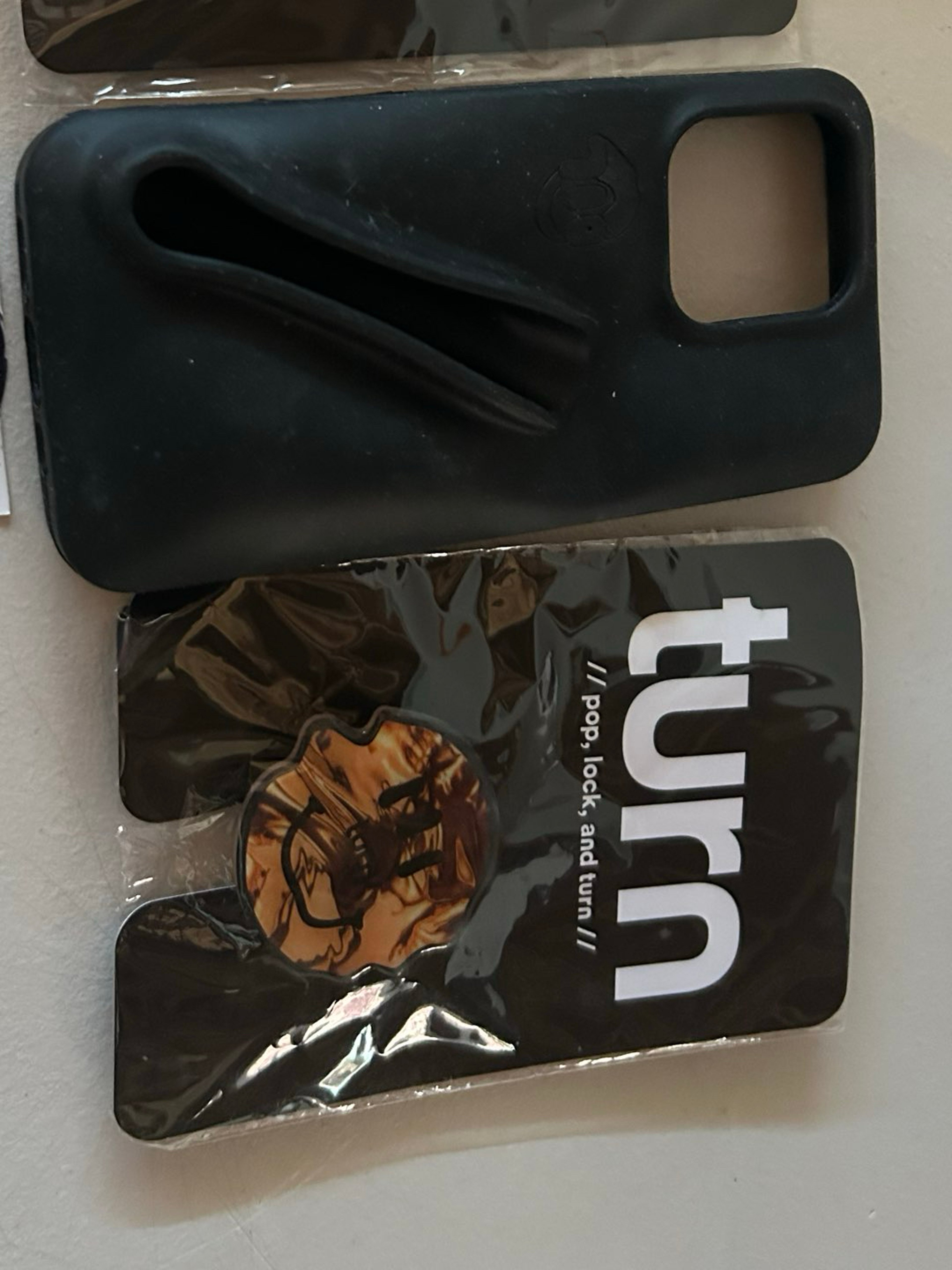 Preview pic of Phone accessories