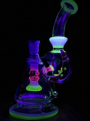 Preview pic of V.I.P UV Recycler