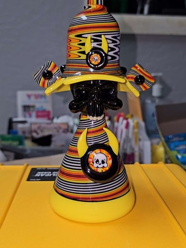 Preview pic of Hendy glass Jameria