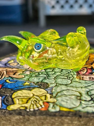 Preview pic of Hendy glass pendy