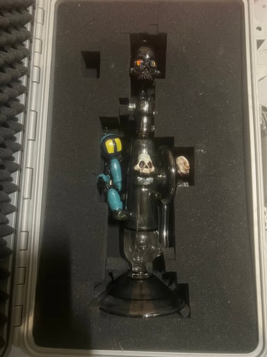 Preview pic of Akm (pipe maker) x Shackman “castle recycler”