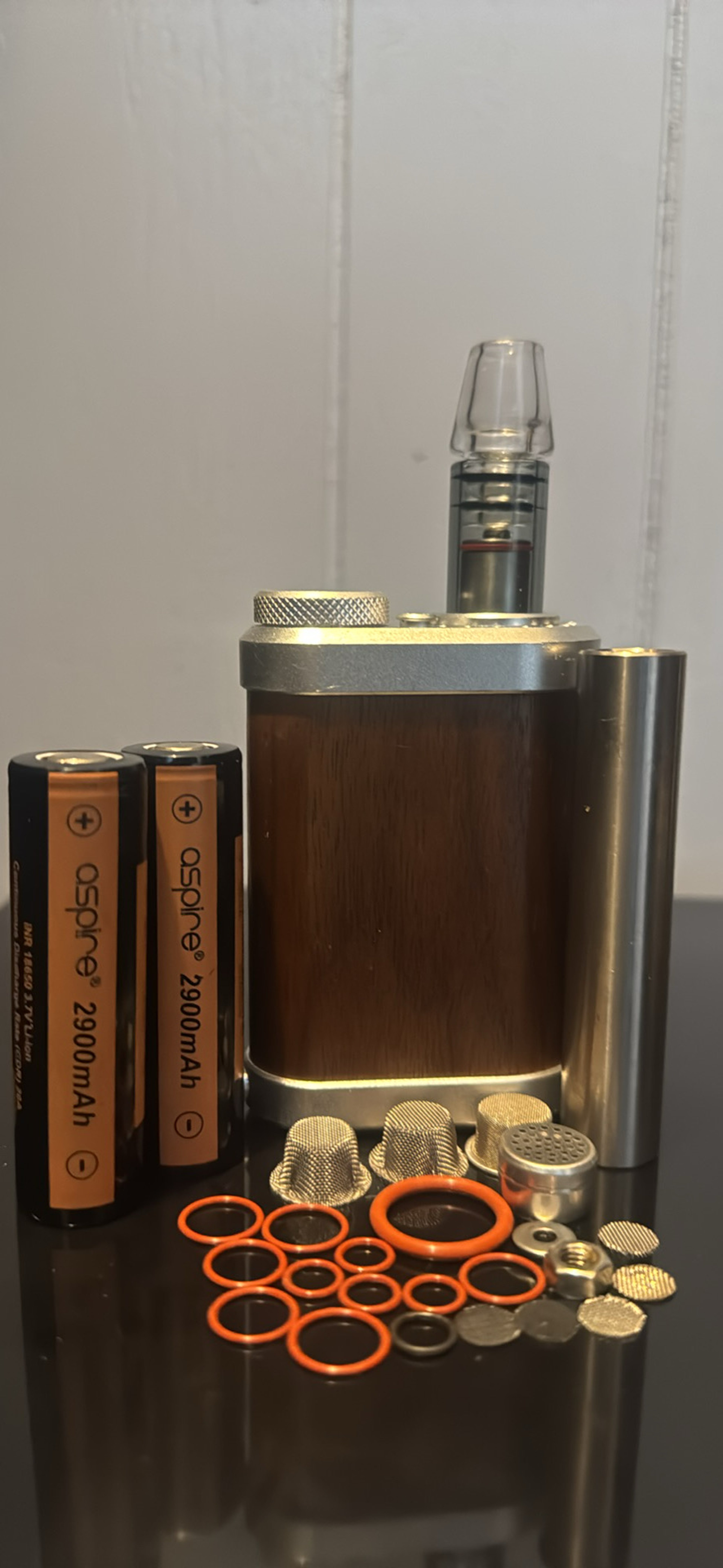 Preview pic of Tinymight 2 + accessories