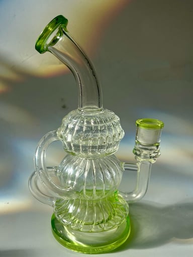 Preview pic of Diamond glass inline recycler, green. With slime bubble cap