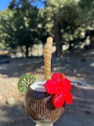 Preview pic of Coconut drink peak top