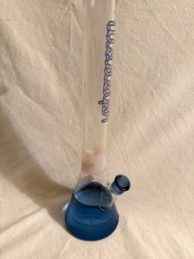 Preview pic of Illadelph Beaker Tall/Medium Signature Pink Blue