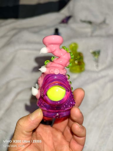 Preview pic of Sandalz Glass Parasite Dry Top