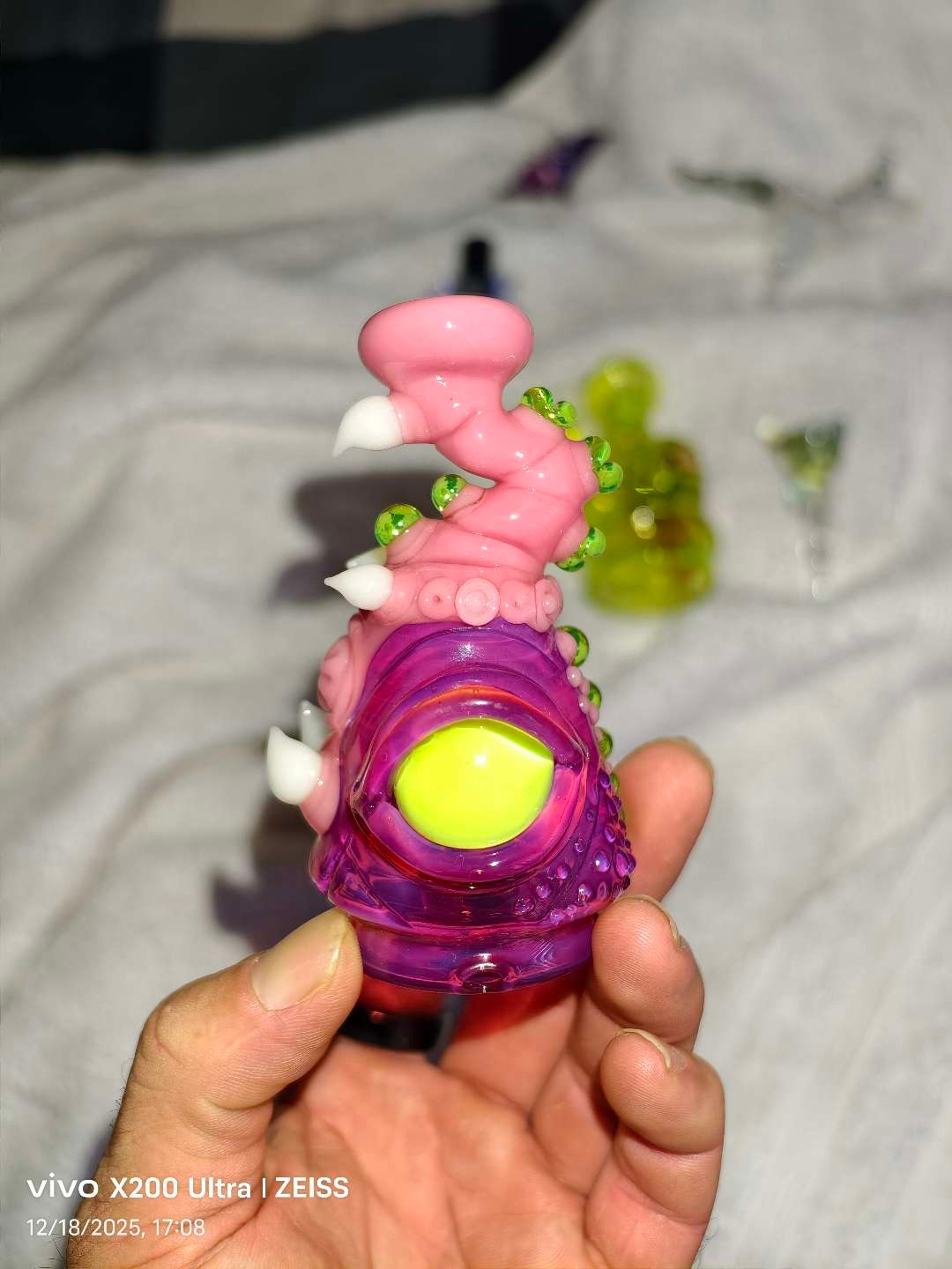 Preview pic of Sandalz Glass Parasite Dry Top