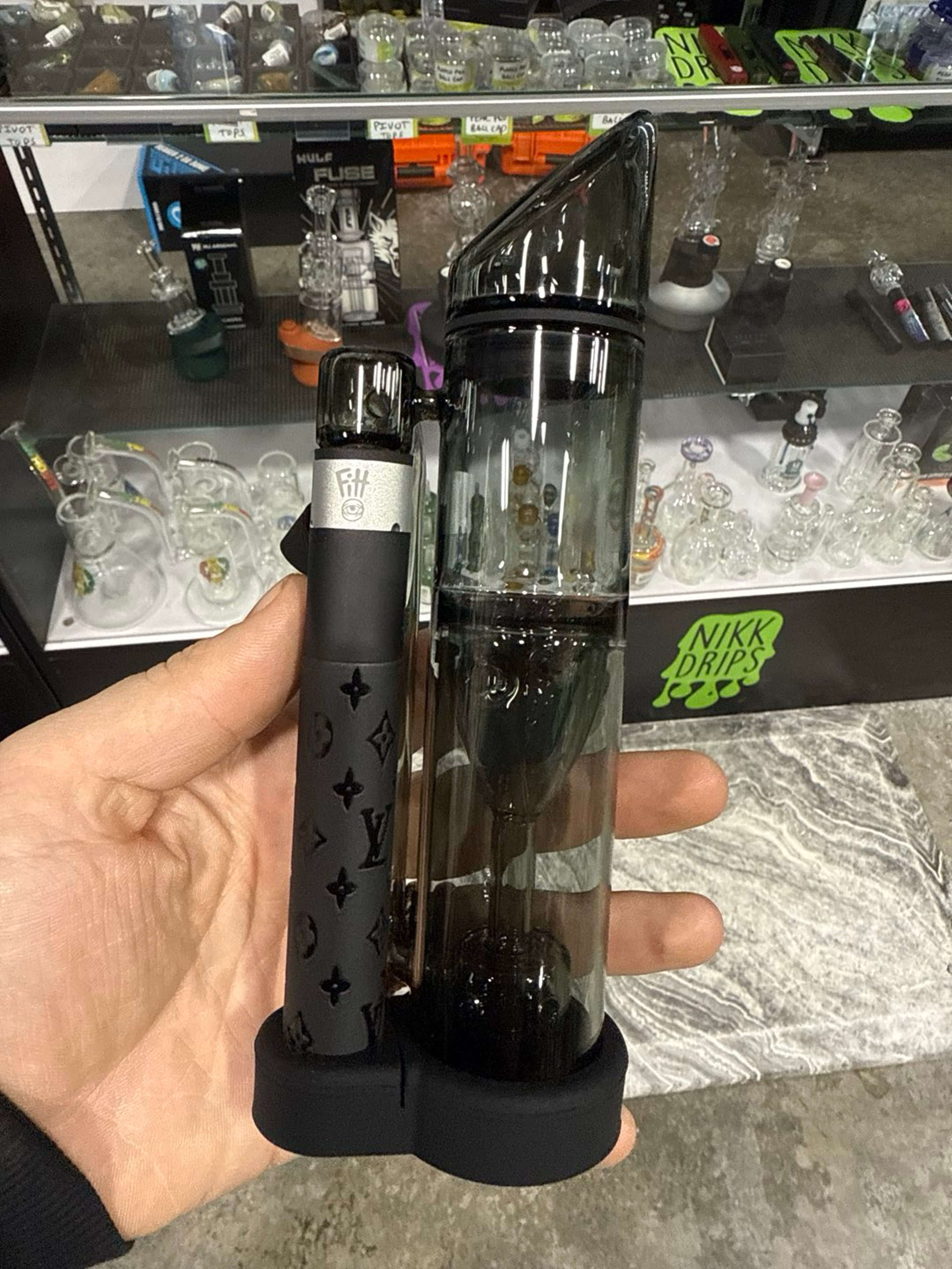 Preview pic of Ryan Fitt Pillar Puffco Pivot Glass Rig